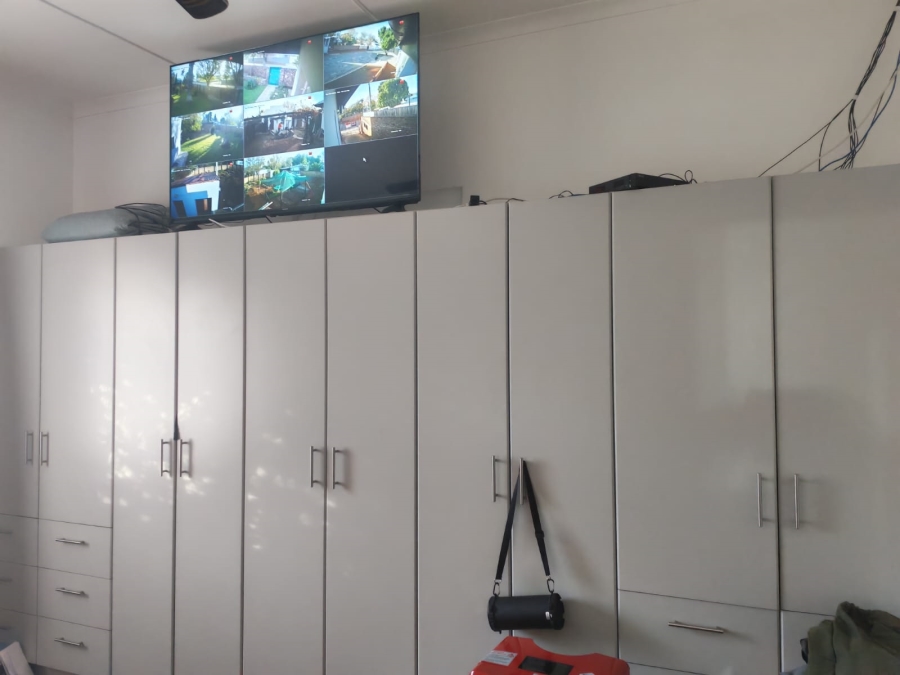 3 Bedroom Property for Sale in Middelburg Eastern Cape